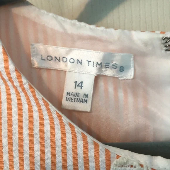 London times dress - Picture 3 of 7